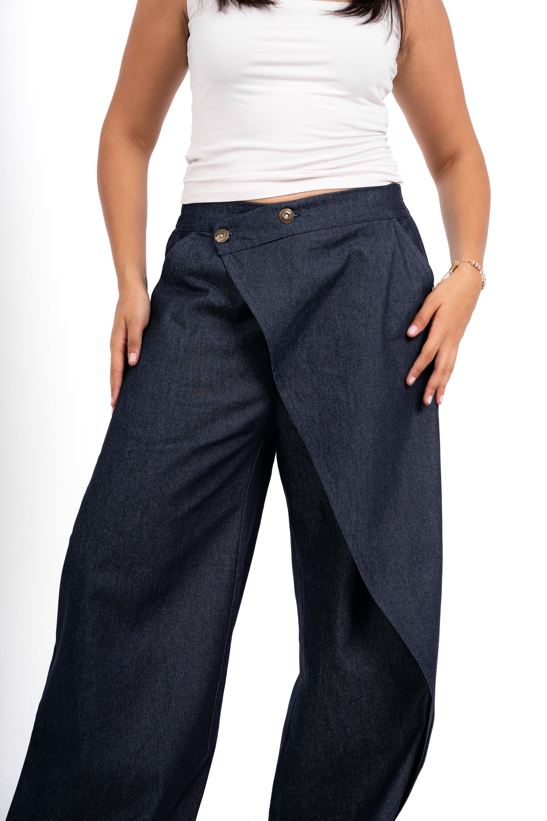 Essential Jeans